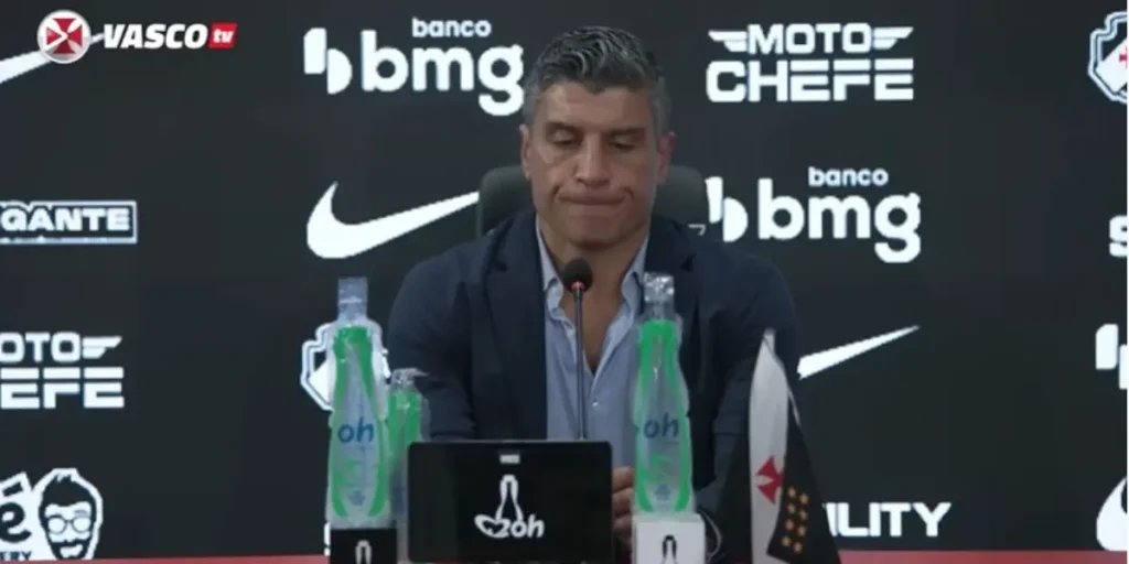 Vasco define substituto de Andrés Gómez para clássico contra o Botafogo