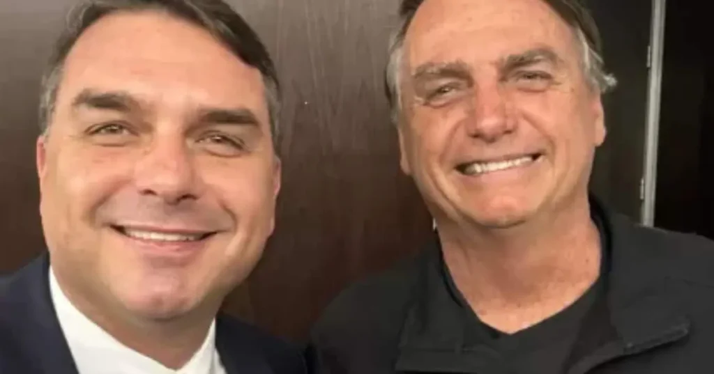 Vidente aponta desgaste e faz alerta sobre futuro político de Flávio Bolsonaro