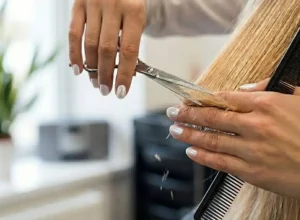 5 Cortes de cabelo que renovam o visual das mulheres acima dos 60 anos