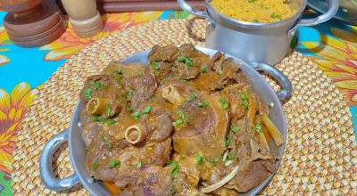 Aprenda a fazer guisado de carneiro com farofa de cuscuz