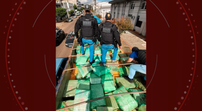 Casal tenta 'disfarçar' 2 toneladas de maconha com milho, mas farsa é descoberta no Paraná no final de viagem de 900 km