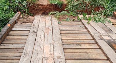 Chuva deixa mais de 700 pessoas isoladas e pontes destruídas