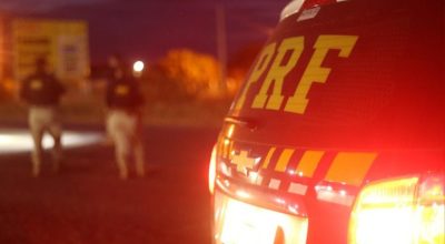 É #FAKE que imagens mostrem agentes da PRF pescando, jogando baralho e tocando violão durante expediente; trata-se de montagem