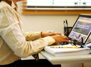 Entenda como funcionam as principais escalas de trabalho no Brasil