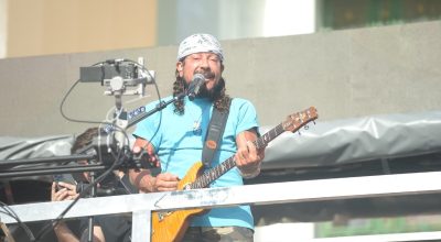 FOTOS: veja imagens do primeiro dia de carnaval em Salvador