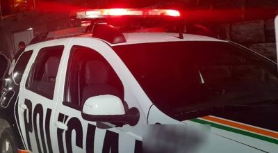 Homem obriga motociclista a levá-lo para fazer cobranças do tráfico