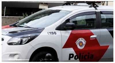 Homem que se apresentou como oficial da marinha alemã é preso por agredir companheira e enteada em SP