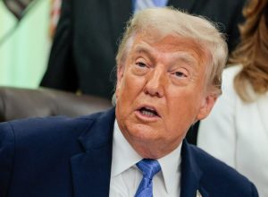Irã fala em reabrir Estreito de Ormuz em até 30 dias; 'Navios do mundo, liguem os motores', diz Trump