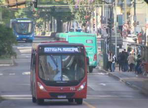 Linhas de ônibus têm novos horários em Juiz de Fora; veja o que muda