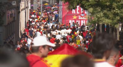 Milhões tomam as ruas de Madri para comemorar o bicampeonato mundial da Espanha