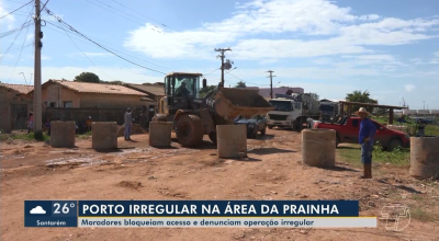 Moradores interditam porto irregular na região da Prainha, em Santarém, e cobram providências