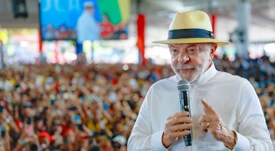 Novas revelações sobre Lulinha e Marcola incomodam Lula, e PT vai usar contato entre Vorcaro e Flávio Bolsonaro para contra-atacar