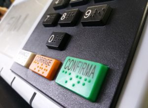 Por que não é possível se candidatar sem partido no Brasil