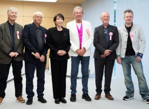 Primeira-ministra do Japão se encontra com a banda Deep Purple