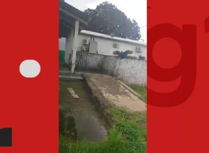 VÍDEO: Família alega abandono de corpo de jovem em hospital e mostra urubus próximos ao local no AC