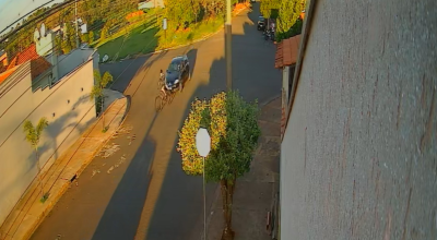 VÍDEO: Motorista em alta velocidade atropela adolescente de bicicleta em Pradópolis, SP