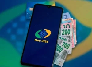 Aposentadoria dupla: entenda as regras para acumular benefícios do INSS e serviço público