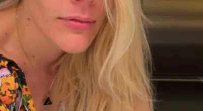 Atriz Busy Philipps revela diagnóstico de tumor cerebral e jornada de superação