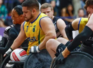 Brasil encerra Mundial de rúgbi em cadeira de rodas com vitória e iguala melhor marca