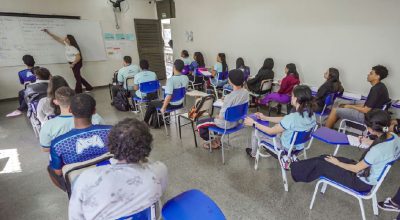 Brasil reduz hiato educacional em relação a nações desenvolvidas, aponta Pisa 2025