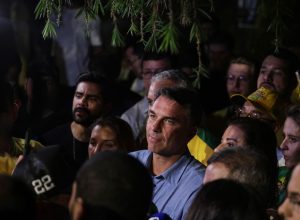 Candidato Flávio Bolsonaro exige novas condições ao TSE para abertura de sigilos