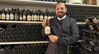 Cervejaria Hofbauer produz receita centenária europeia no porão da Igreja da Glória em Juiz de Fora