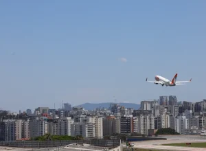 Congonhas adota regras mais rígidas para voos executivos e táxis-aéreos