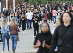 Consumidores ganham novas regras contra cambismo e garantia de água em grandes eventos