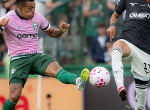 Coritiba e Botafogo empatam no Couto Pereira e prolongam jejum no Brasileirão
