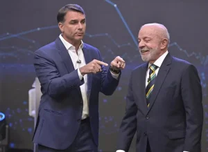 Debate presidencial na Band supera a Globo e dispara na audiência