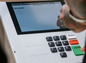 Eleitor deve consultar local de votação antes de ir à urna no domingo