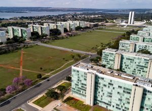 Entidades lançam manifesto em defesa do serviço público no segundo turno