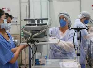 Estudo revela que quase metade dos médicos de UTI no Brasil sofre com esgotamento mental