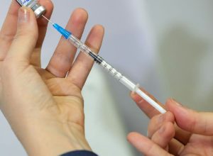Fiocruz alerta para alta de vírus respiratórios e reforça importância da vacinação
