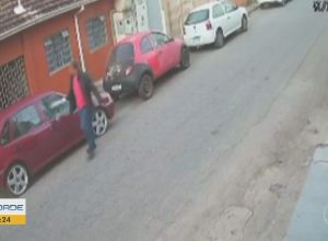 Homem é detido após atacar veículos com facão em Pouso Alegre