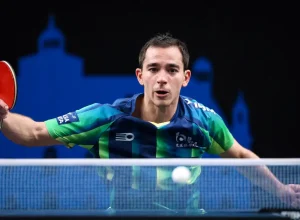 Hugo Calderano avança no China Smash e reencontra rival francês nas quartas
