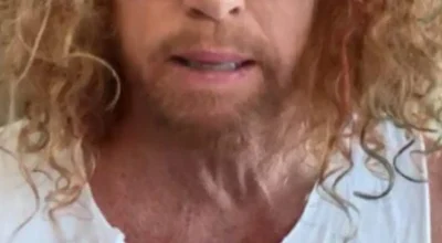 Humorista Carrot Top é hospitalizado após tentativa de suicídio em Las Vegas