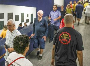Idoso Vota dez dias após cirurgia no Rio e reforça importância da cidadania
