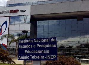 Inep libera cartões de confirmação para o Enamed e o Revalida 2026