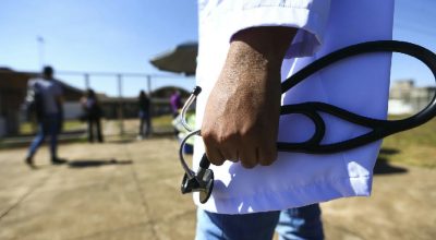 Inep oficializa lista de aprovados no Revalida 2025/2 com mais de 5 mil médicos