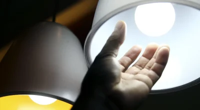 Ipca-15 recua 0,40% em agosto e marca a maior deflação desde 2022 com alívio na luz e comida