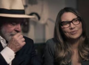 Lula comete gafe ao trocar nome de Janja por ex-esposa durante discurso