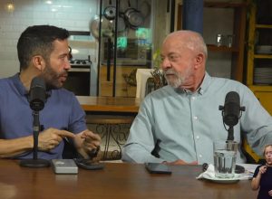 Lula participa de transmissão ao vivo e incentiva idosos a comparecerem às urnas