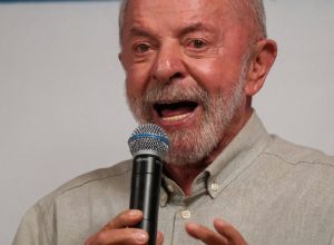 Lula promete expansão do programa Pé-de-meia para universitários em caso de reeleição