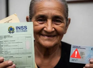 Nova Carteira de Identidade Nacional: entenda o cronograma de obrigatoriedade no INSS