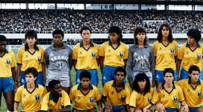 Pioneiras do futebol feminino brasileiro são homenageadas no desfile de 7 de Setembro em Brasília