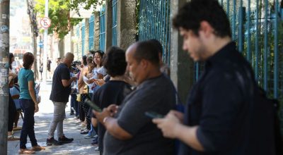 Prova Nacional Docente 2026 ocorre neste domingo em todo o país