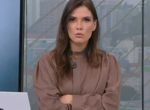 Sabina Simonato critica exigência de deslocamento para desbloqueio do cartão TOP