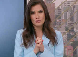 Sabina Simonato se emociona ao vivo ao noticiar tragédia familiar em São Paulo