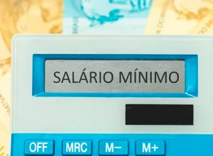 Salário mínimo de 2027 pode chegar a R$ 1.741 com impacto direto em benefícios